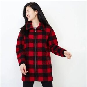 ROOTS.  Red buffalo plaid wool jacket.  Unlined.  Size Small (US).